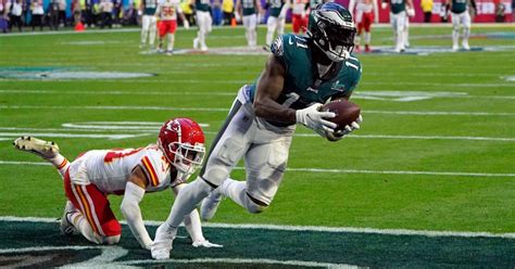 Eagles' A.J. Brown scores eerily similar touchdown to Super Bowl 'Madden' simulation in first ...