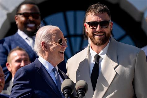 Travis Kelce Suits Up at White House in Fear of God’s Boxy Blazer and Tapered Pants for Joe ...