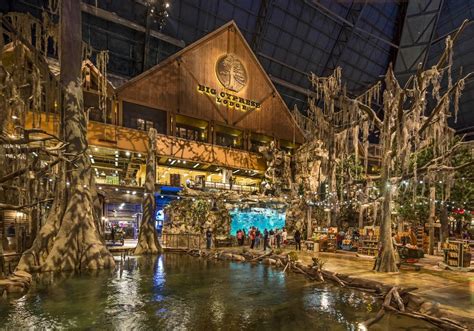 What’s the deal with the Bass Pro Shops pyramid in Memphis? | WREG.com