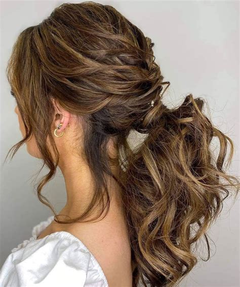 Gorgeous ponytail hairstyle to complete your look this spring & summer ...