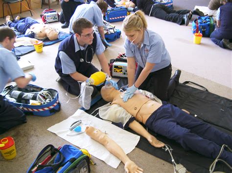 Paramedic Degree: The Benefits of Hands-on Learning - HCI College