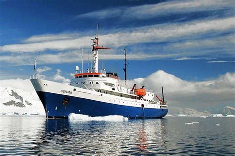 Classic Antarctica Cruise Aboard Ushuaia | Antarctica Tour