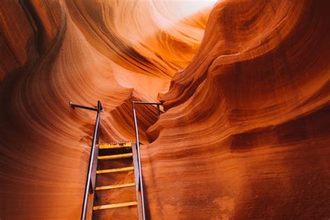 Antelope Canyon Hiking: Trails & Ultimate Guide 2024