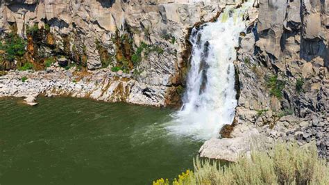 15 Gorgeous Waterfalls In Twin Falls You Can't Miss In Idaho