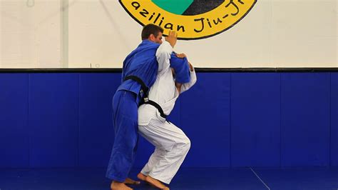 Learn The Defense to the Seoi Nage for BJJ or Judo