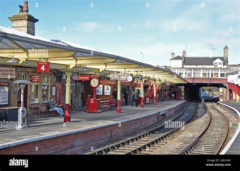 Keighley railway station, KWVR, Keighley and Worth Valley Railway Stock ...