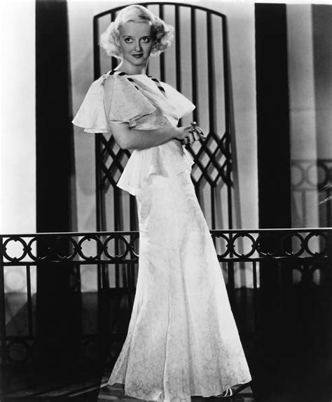 bette davis | Bette davis, Hollywood glamour, Hollywood dress