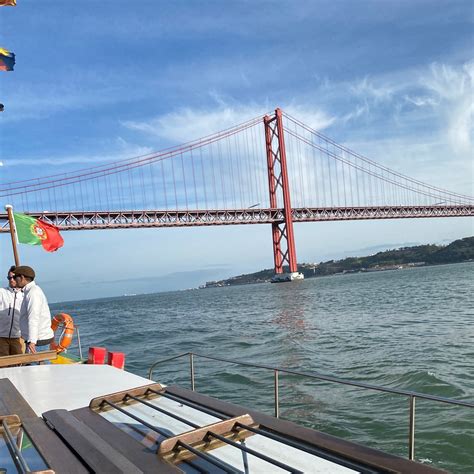 Lisbon Traditional Boats - Guided Sightseeing Cruise 2021