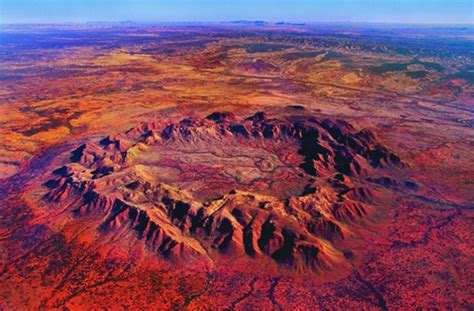 Impact crater formation | How It Works Magazine