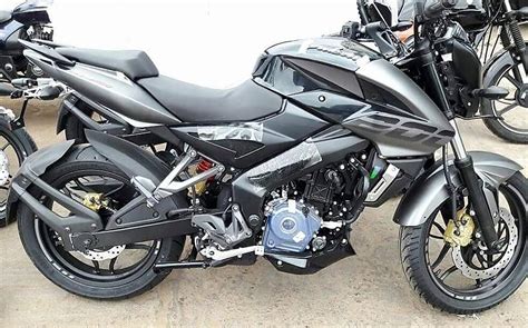 Bajaj Pulsar NS200 (2017) Price, Specs, Review, Pics & Mileage in India