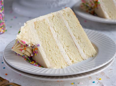 Vanilla Bean Cake: Delicious Layer Cake Recipe