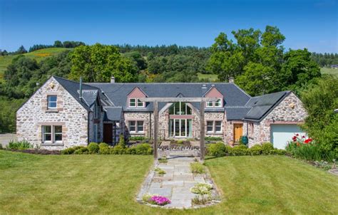 Stunning drone footage showcases a Highland home - Scottish Field