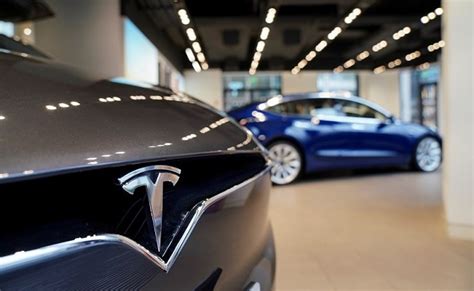 Tesla Begins Hiring Top Executives In India