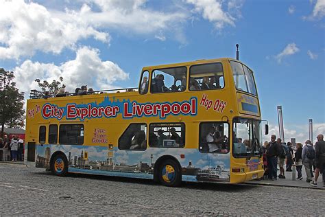 Liverpool Hop-on Hop-off Walking Tour and Bus Tour | Vox City