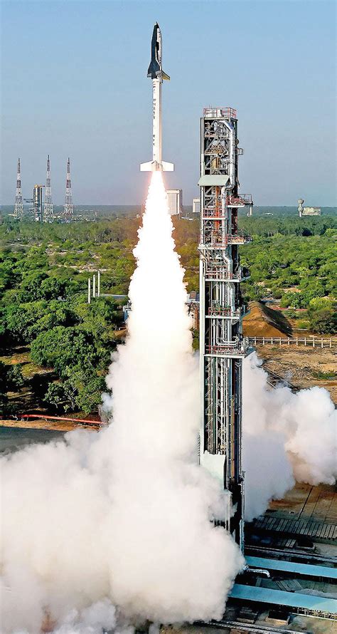 ISRO successfully tests its indigenous space shuttle