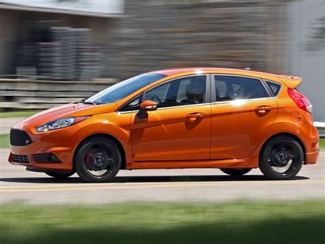 2018 Ford Fiesta ST Review, Pricing, and Specs