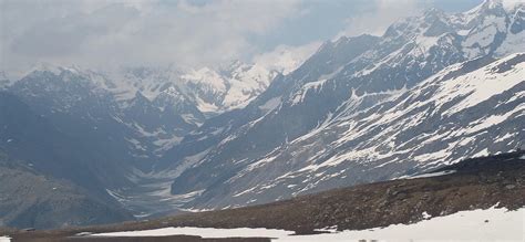 Rohtang pass Himachal Pradesh : r/india_tourism