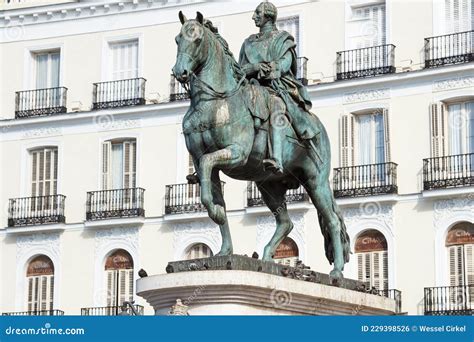 Puerta Del Sol Square and Equestrian Statue, Madrid, Spain Editorial Photo - Image of ...