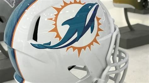 Dolphins survive Tua being knocked woozy, butt punt, defeat Bills, 21-19 - Augusta Free Press