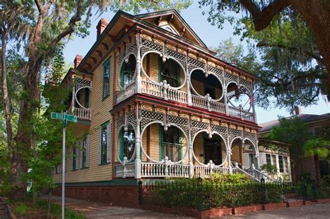 Historical Houses Walking Tour (Self Guided), Savannah, Georgia