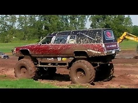 Monster Hearse 4x4 Mudding - YouTube