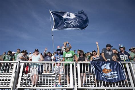 Canadian Football League hopes to score Touchdowns across the country ...