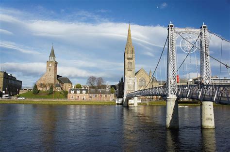 River Ness and Caledonian Canal circuit, Inverness (Walkhighlands)