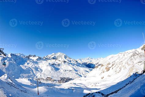 High mountains under snow in the winter 10680544 Stock Photo at Vecteezy