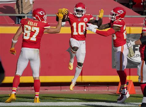 Without Tyreek Hill, the Only Way Is Forward for the Kansas City Chiefs ...