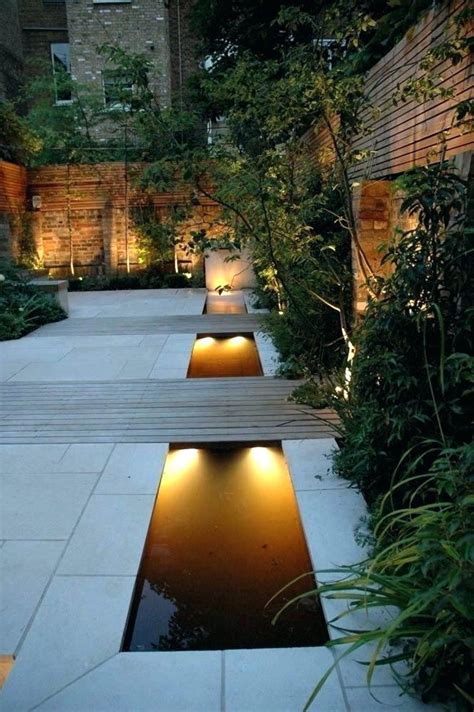 Pond Lights [Submersible Pond Lighting ... Example of lighting from one direction, point source ...