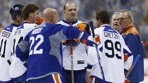 Wayne Gretzky releases statement on passing of Dave Semenko