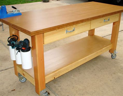 Building Garage Work Table in 2020 | Rolling workbench, Garage workbench plans, Woodworking desk ...