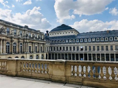 Palais Royal & Colonnes des Buren: Behind the walls of Paris's famous photo hotspot