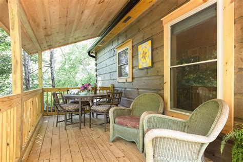 18 Best Pet-Friendly Cabin Rentals In Asheville, North | Trip101