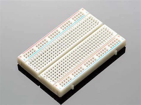 Solderless breadboards: standard size specifications? - Electrical ...