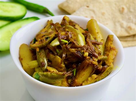 How to make Aloo Parwal Dry Veg | Aloo Parwal Dry Veg recipes | Step-by-Step Aloo Parwal Dry Veg ...