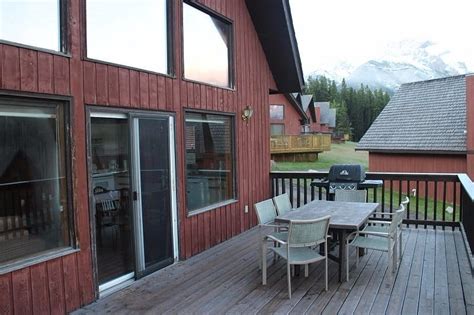 Banff Gate Mountain Resort | Timeshares Only