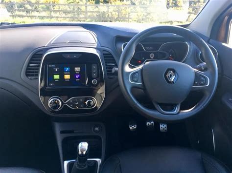 2018 Renault Captur 1.5dCi Review - Changing Lanes