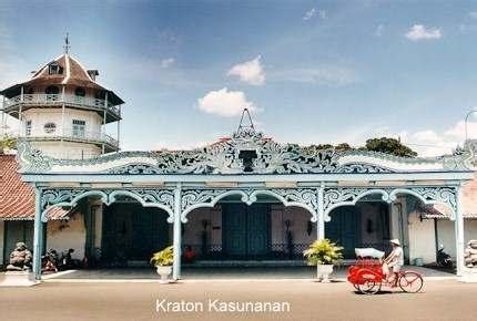 keraton kasunanan Surakarta, warisan budaya jawa ~ Muria Travel