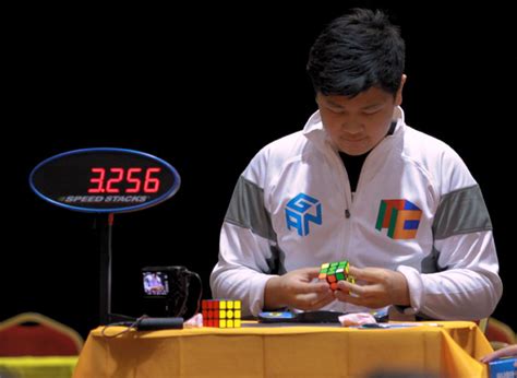 A Teen with Autism Becomes Rubik’s Cube Guinness World Record Holder ...