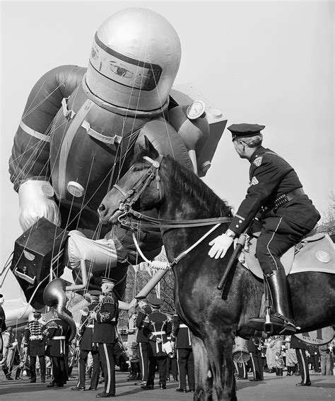 Quirky Vintage Photos of the Macy’s Thanksgiving Day Parade - History ...