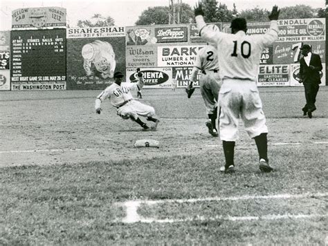 Bell, Cool Papa | Baseball Hall of Fame