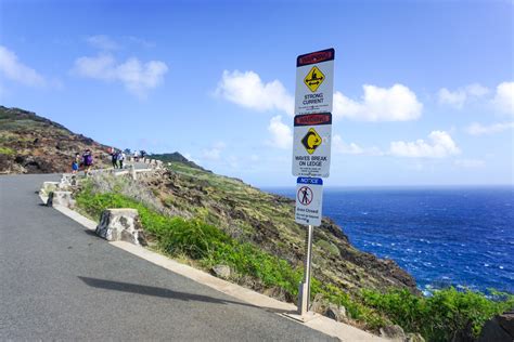 Makapu'u Point Lighthouse Trail Hike - LAURALOHA TRAVEL