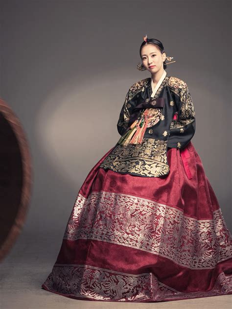 Asian Folk Wardrobe | Korean traditional dress, Hanbok, Traditional outfits