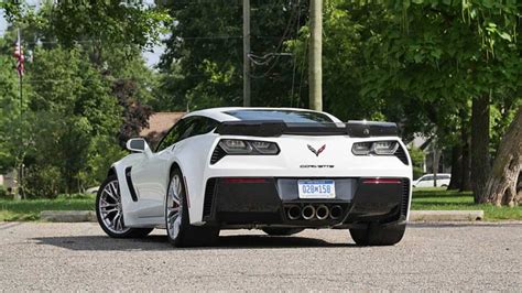 2019 Chevrolet Corvette Z06 Review: Unfiltered, Uncompromising, Unapologetic