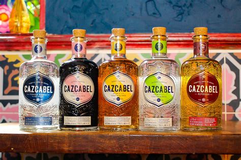Schwarze und Schlichte: Cazcabel Tequila kehrt auf deutschen Markt zurück