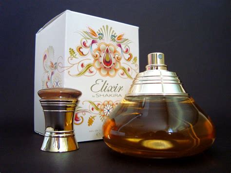 Shakira La Quiero A Morir: Fotos del perfume "Elixir by Shakira"