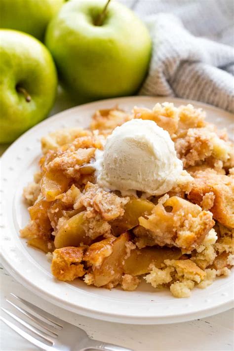 Old Fashioned Apple Cobbler