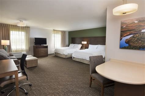 Staybridge Suites Wisconsin Dells Lake Delton an IHG Hotel Wisconsin Dells | Bookonline.com