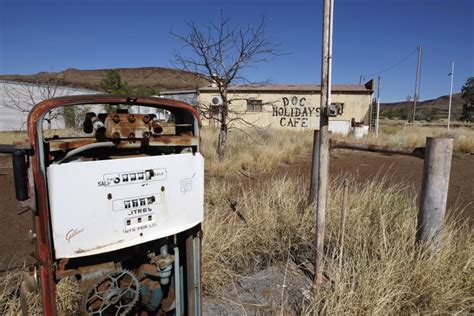 Tourists warned over visiting asbestos-riddled Wittenoom, Australia's most dangerous ghost town ...